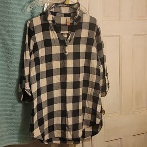 NoBoundries XXL/2X (19), Plaid black&white, pull over,3/4 sleeve w button,vneck